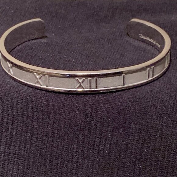 TIFFANY & CO. Atlas Roman Numeral Sterling Silver Cuff Bracelet 1995 - Picture 6 of 10